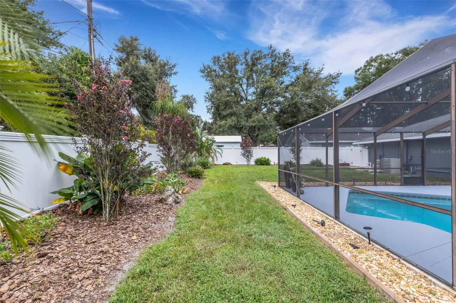 4614 VALLEY VIEW DR E