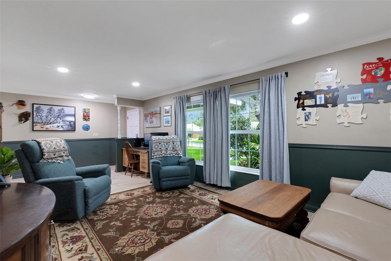 4614 VALLEY VIEW DR E