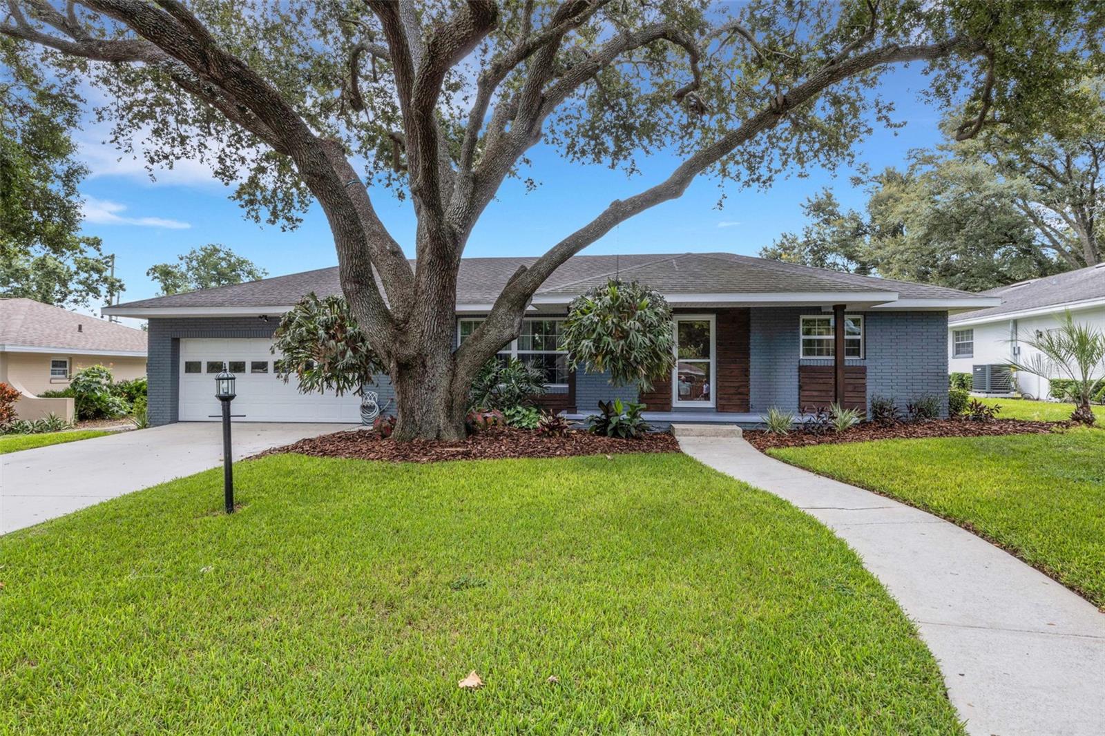 4614 VALLEY VIEW DR E