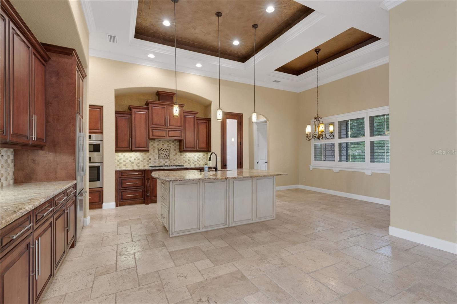 6328 HIGHLANDS IN THE WOODS AVE