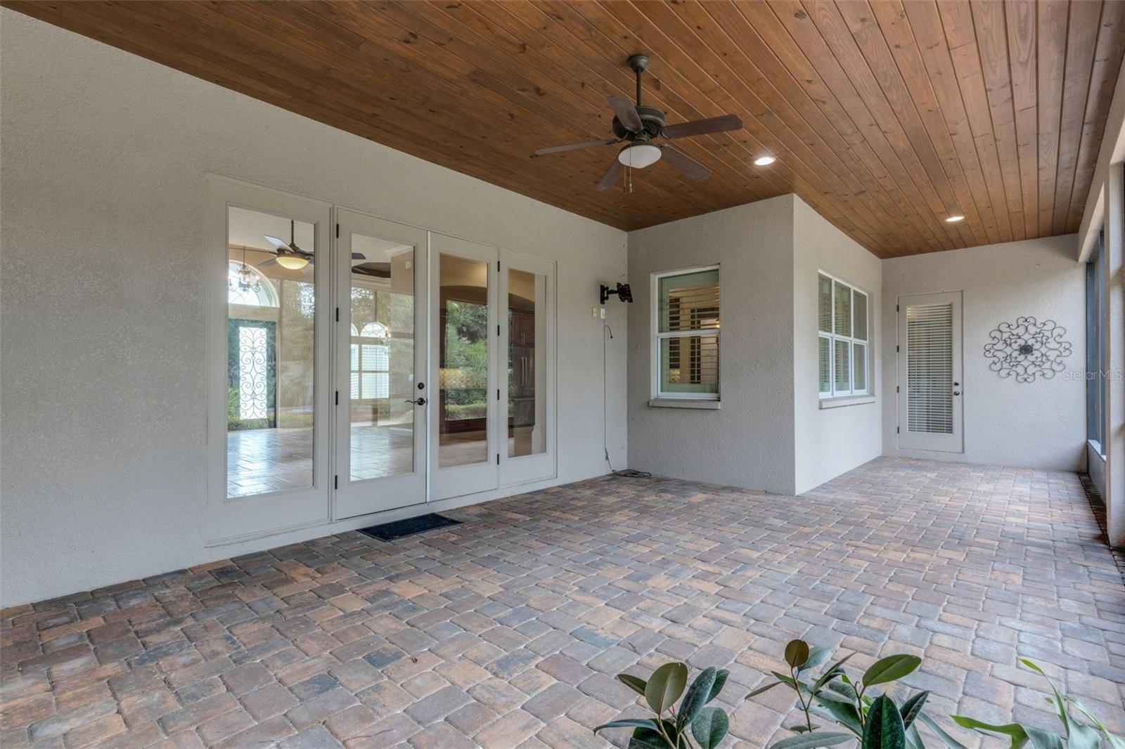 6328 HIGHLANDS IN THE WOODS AVE