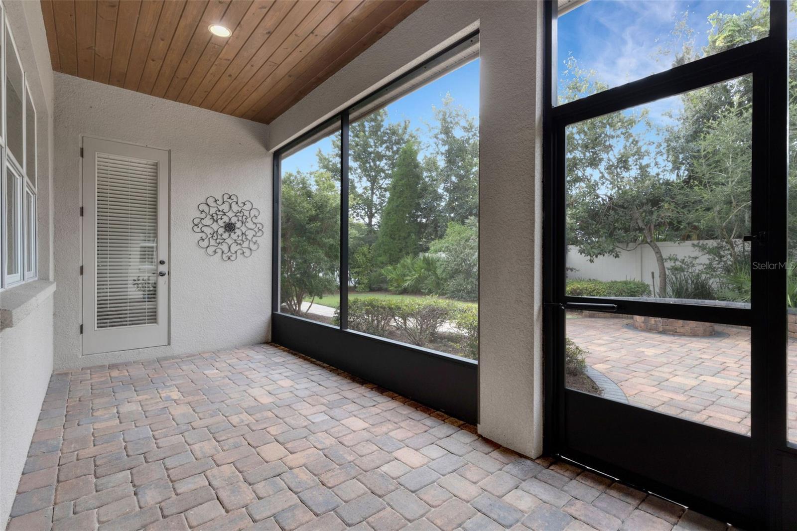 6328 HIGHLANDS IN THE WOODS AVE