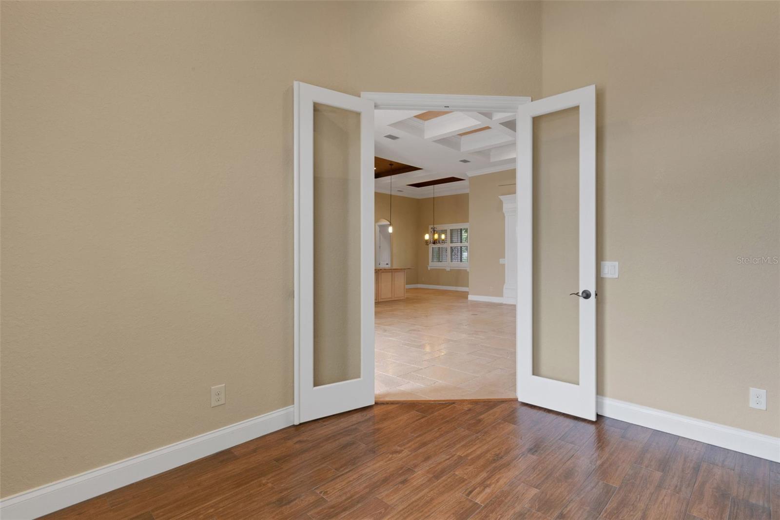 6328 HIGHLANDS IN THE WOODS AVE