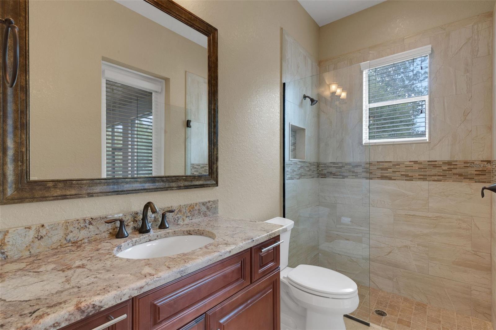 6328 HIGHLANDS IN THE WOODS AVE