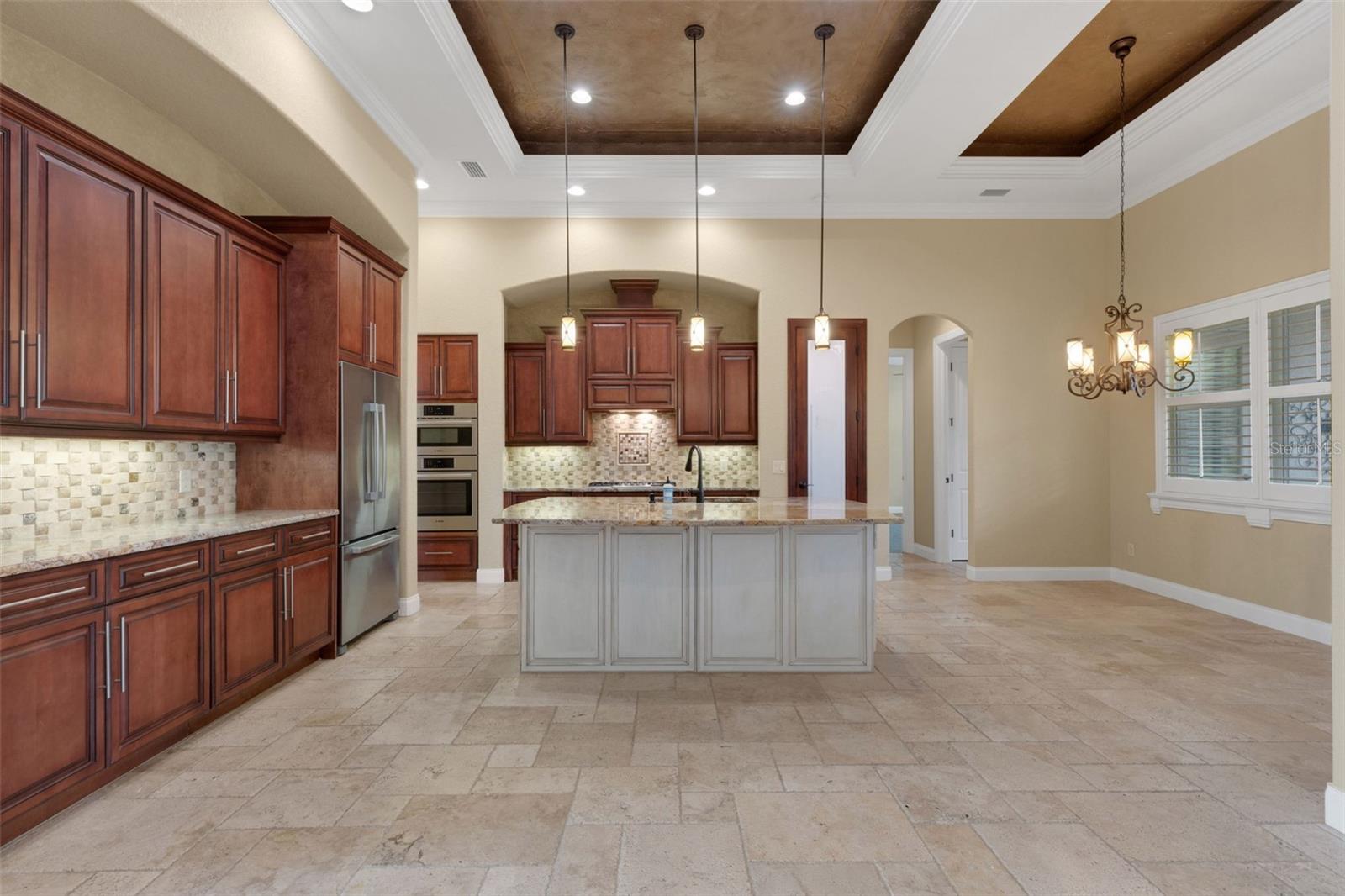 6328 HIGHLANDS IN THE WOODS AVE