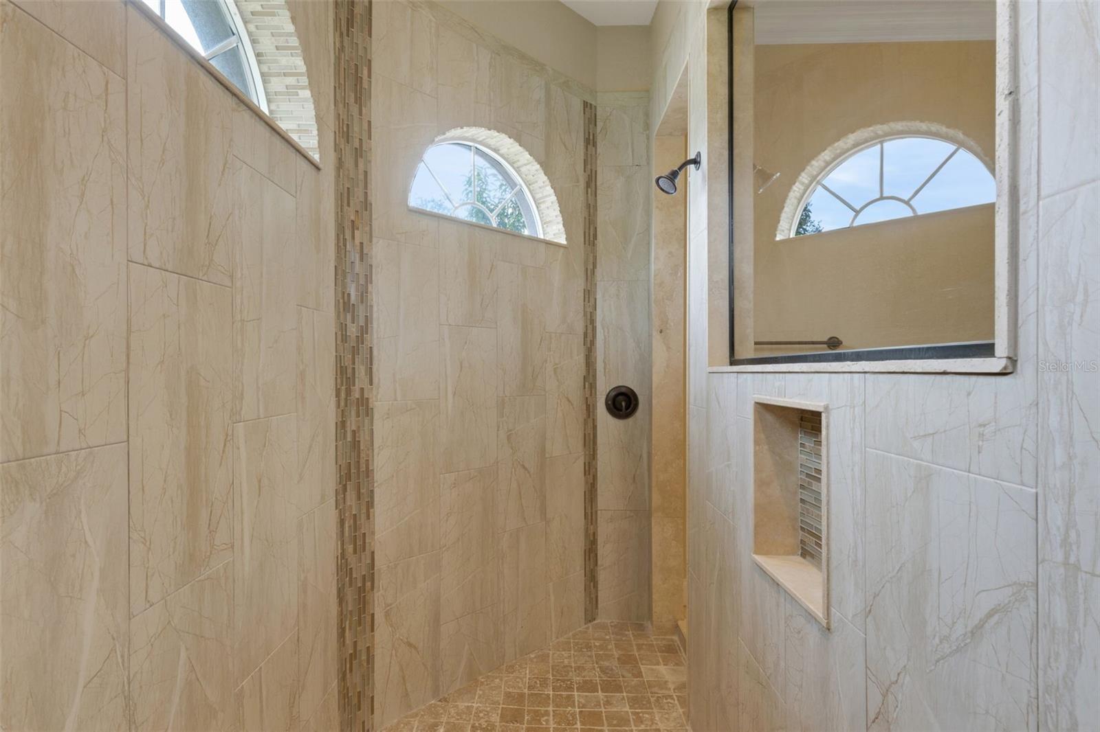 6328 HIGHLANDS IN THE WOODS AVE