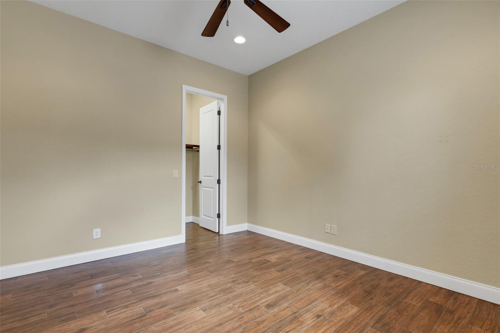 6328 HIGHLANDS IN THE WOODS AVE