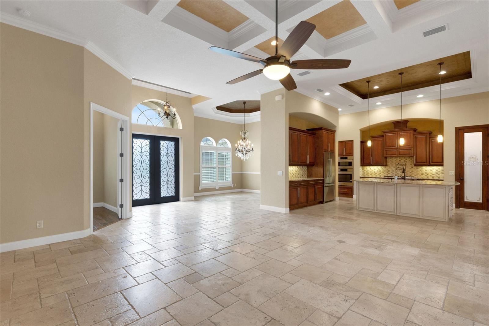 6328 HIGHLANDS IN THE WOODS AVE