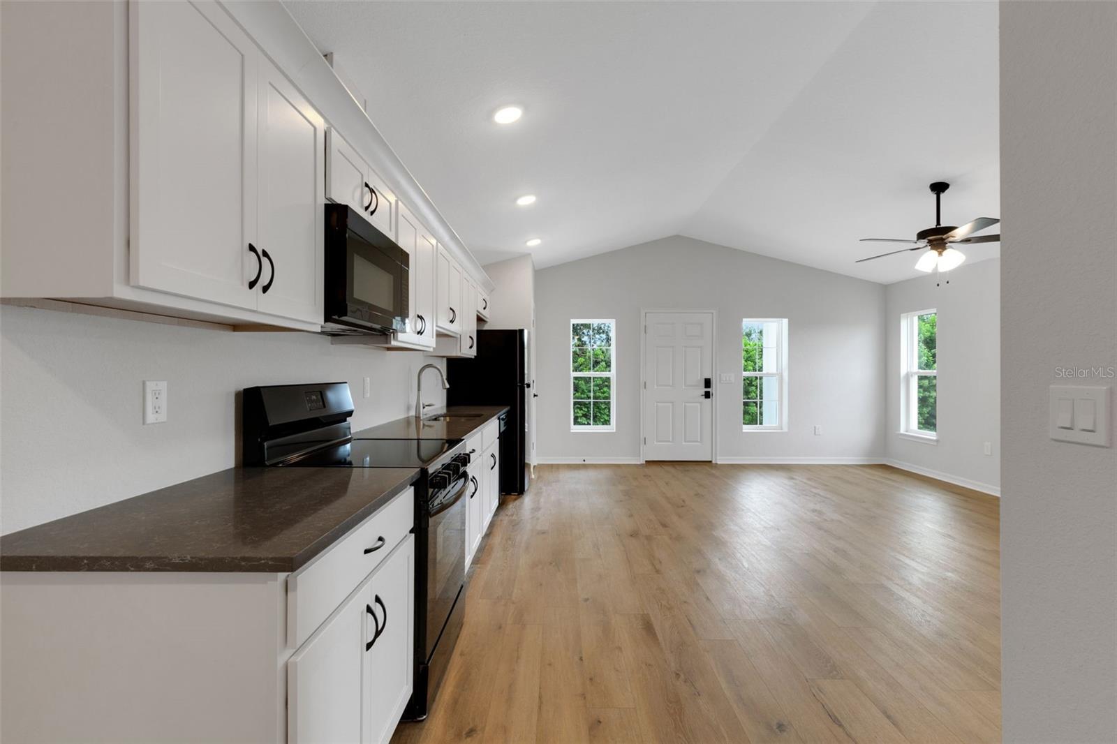 1162 & 1164 FAIRWAY DR