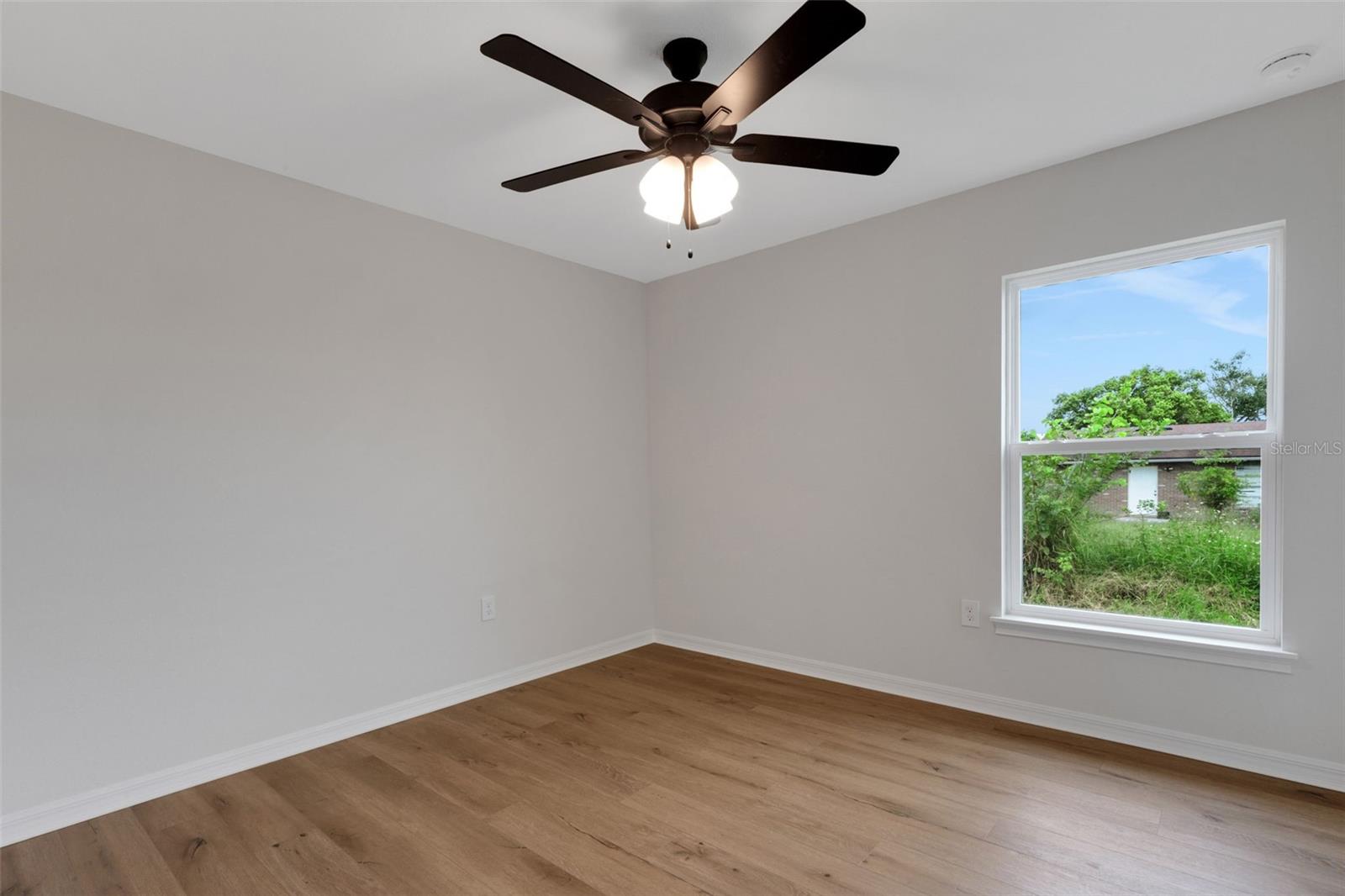 1162 & 1164 FAIRWAY DR