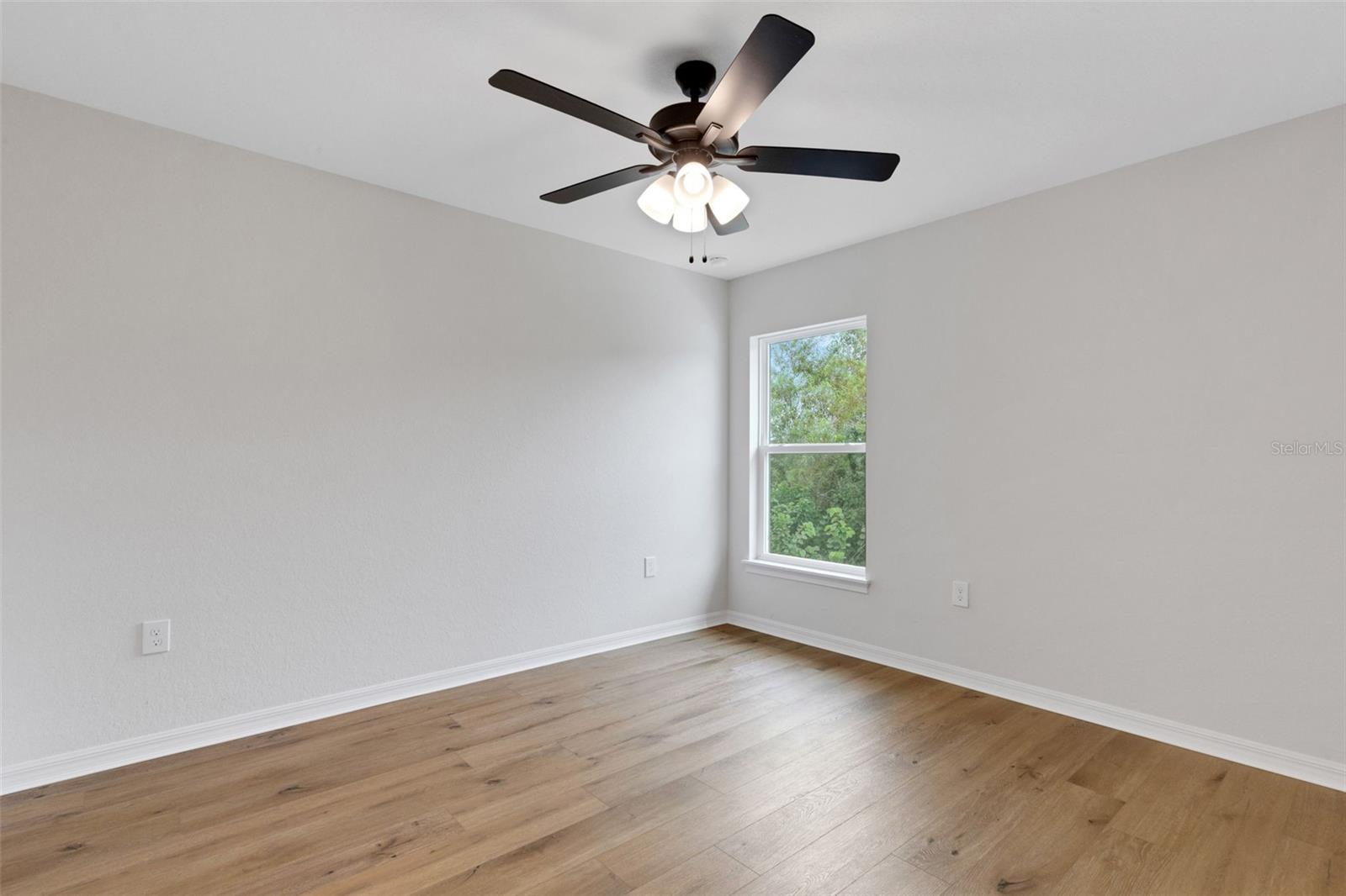 1162 & 1164 FAIRWAY DR