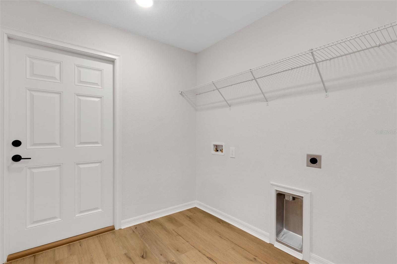 1162 & 1164 FAIRWAY DR