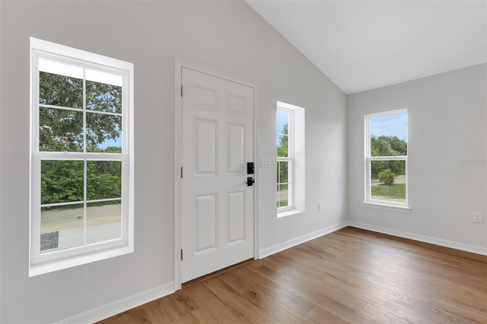 1162 & 1164 FAIRWAY DR