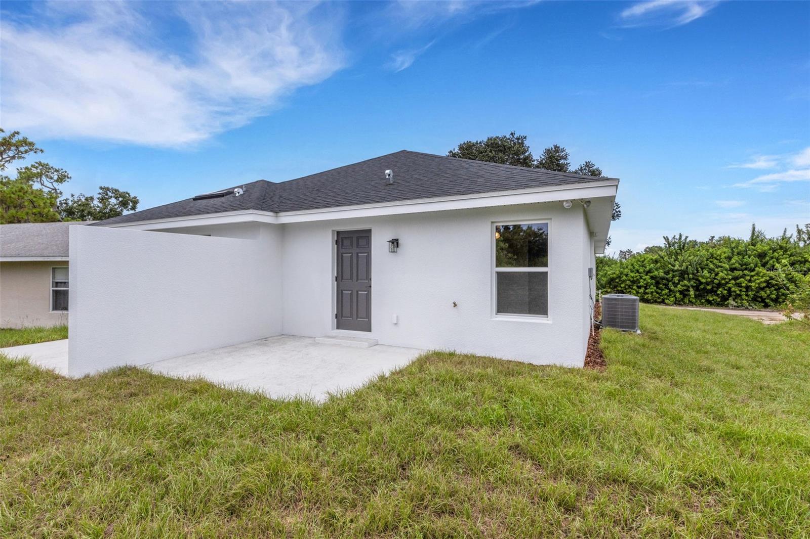 1162 & 1164 FAIRWAY DR