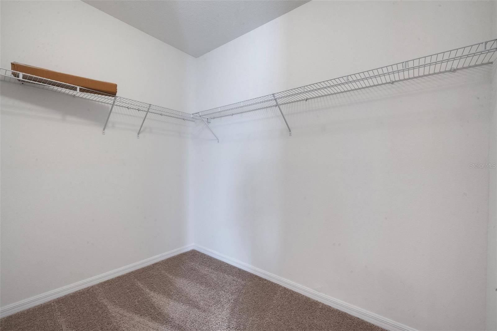 2162 BLUE HIGHLANDS DR