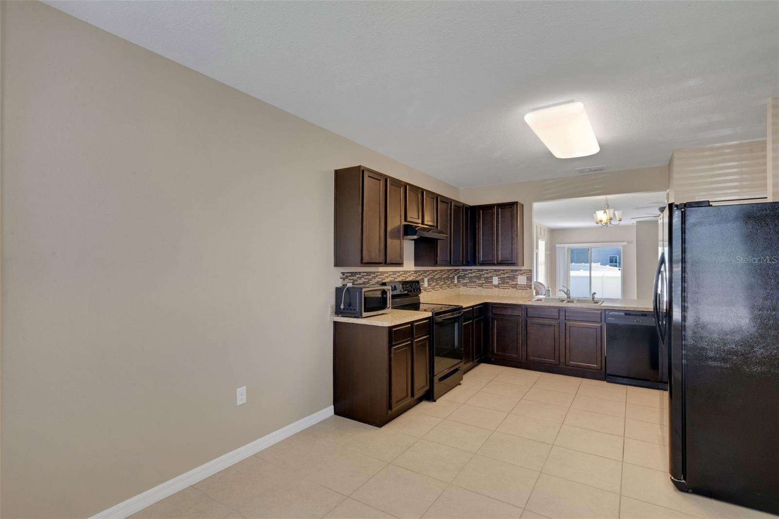 2162 BLUE HIGHLANDS DR