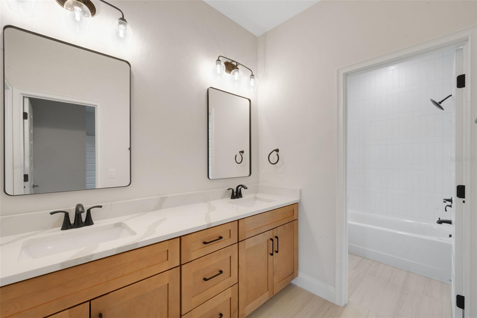 5351 CLUBHOUSE HILLS LN