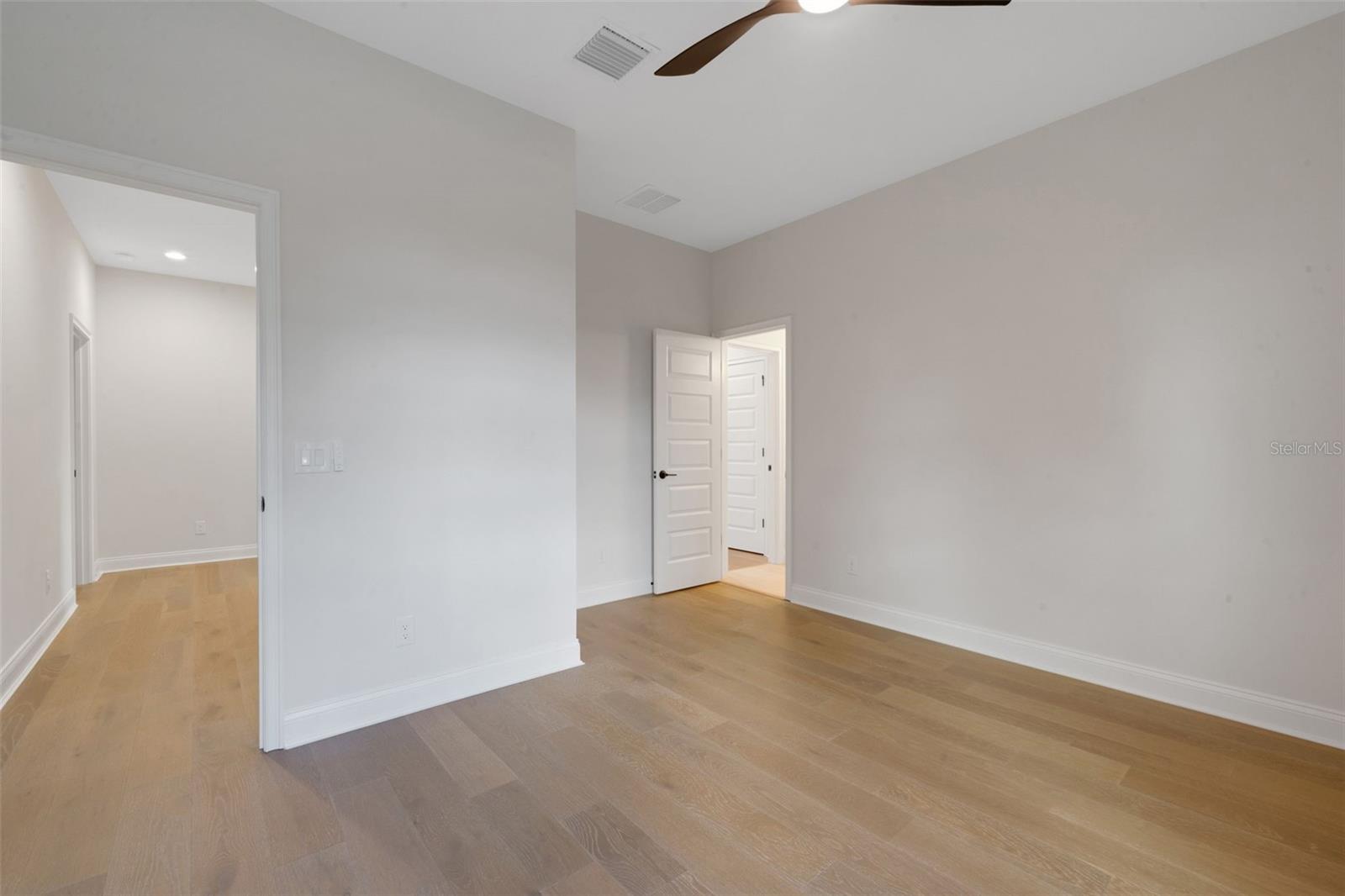 5351 CLUBHOUSE HILLS LN