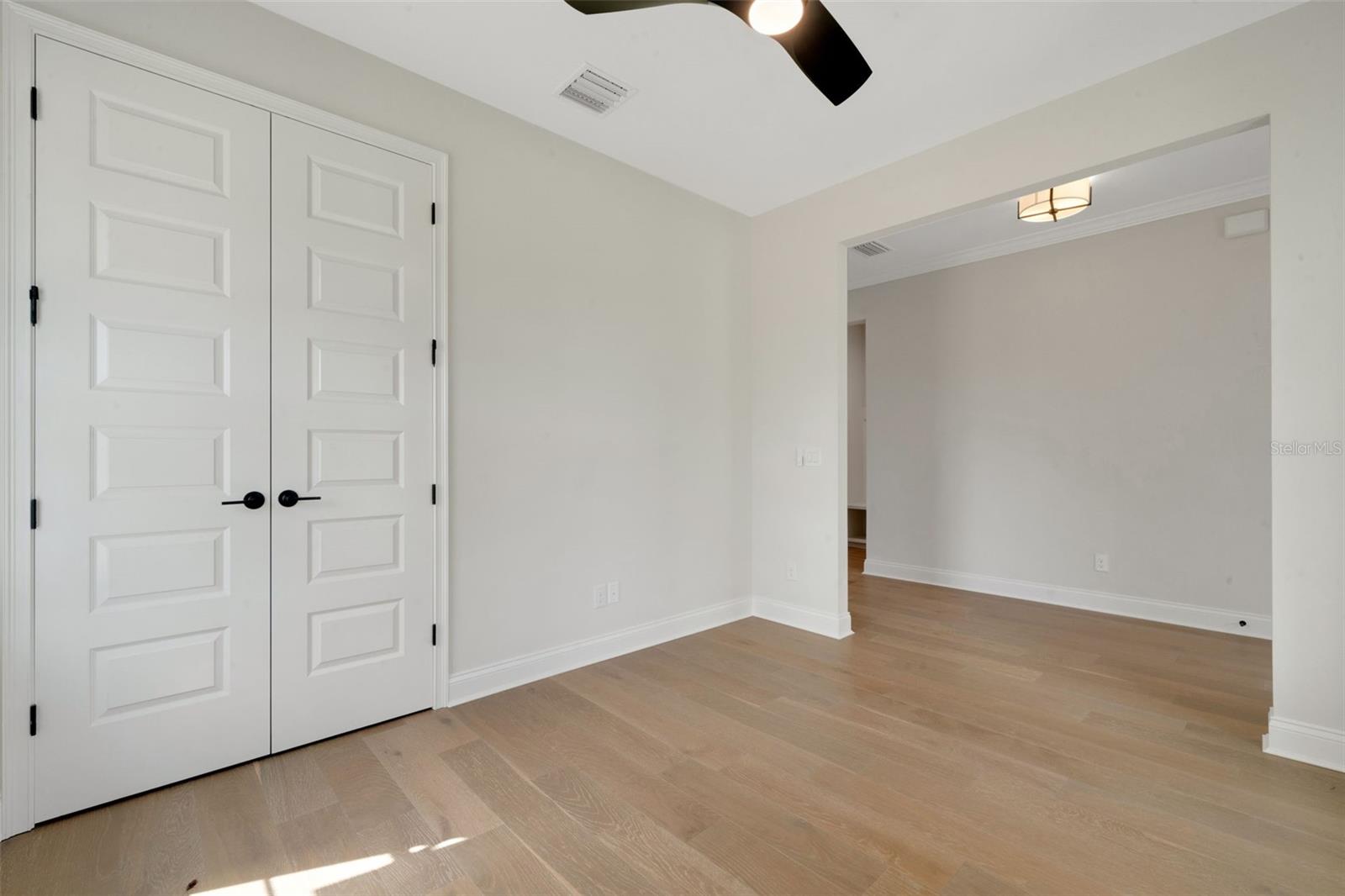 5351 CLUBHOUSE HILLS LN