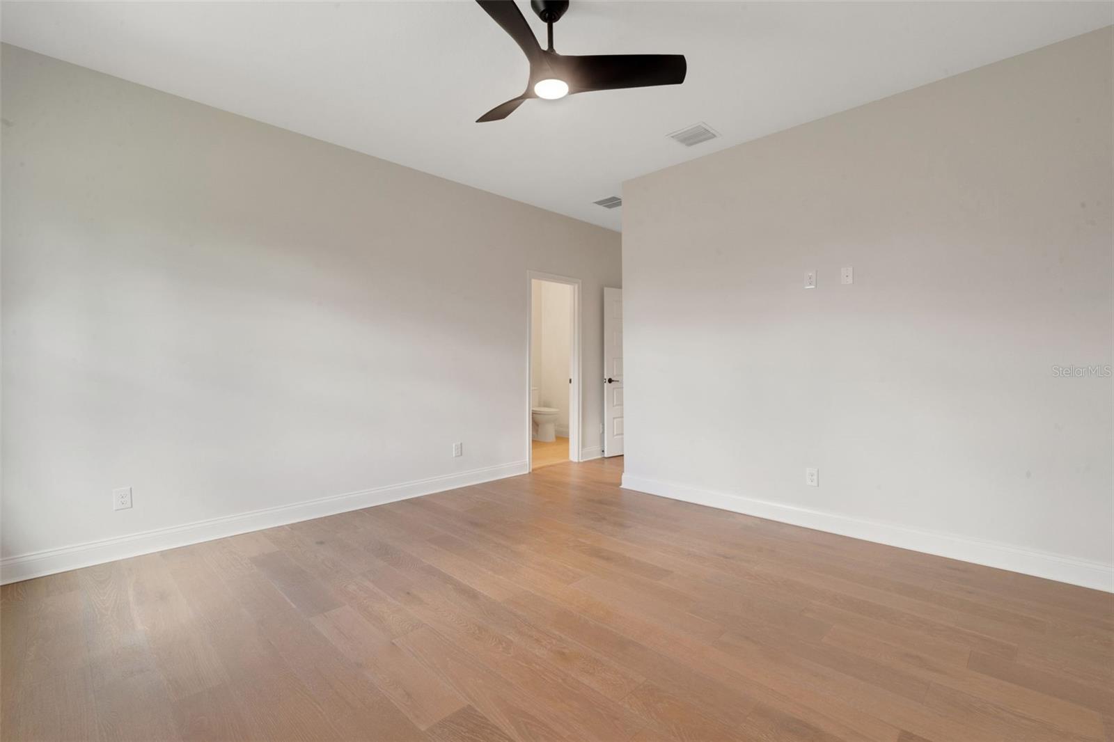 5351 CLUBHOUSE HILLS LN