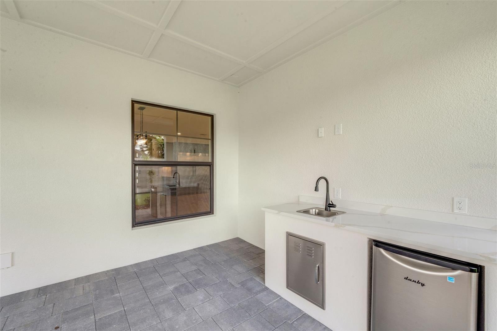 5351 CLUBHOUSE HILLS LN