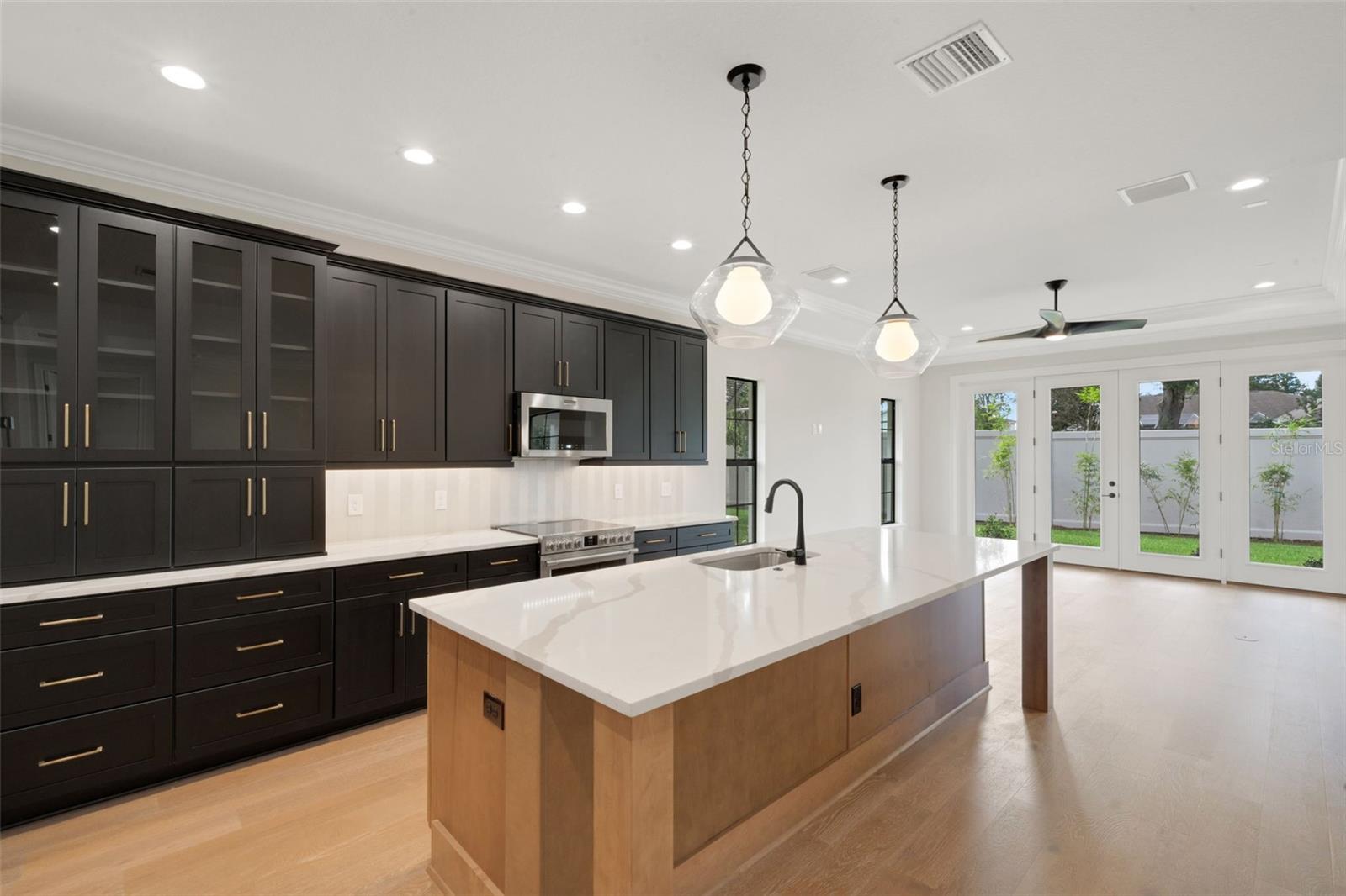 5351 CLUBHOUSE HILLS LN