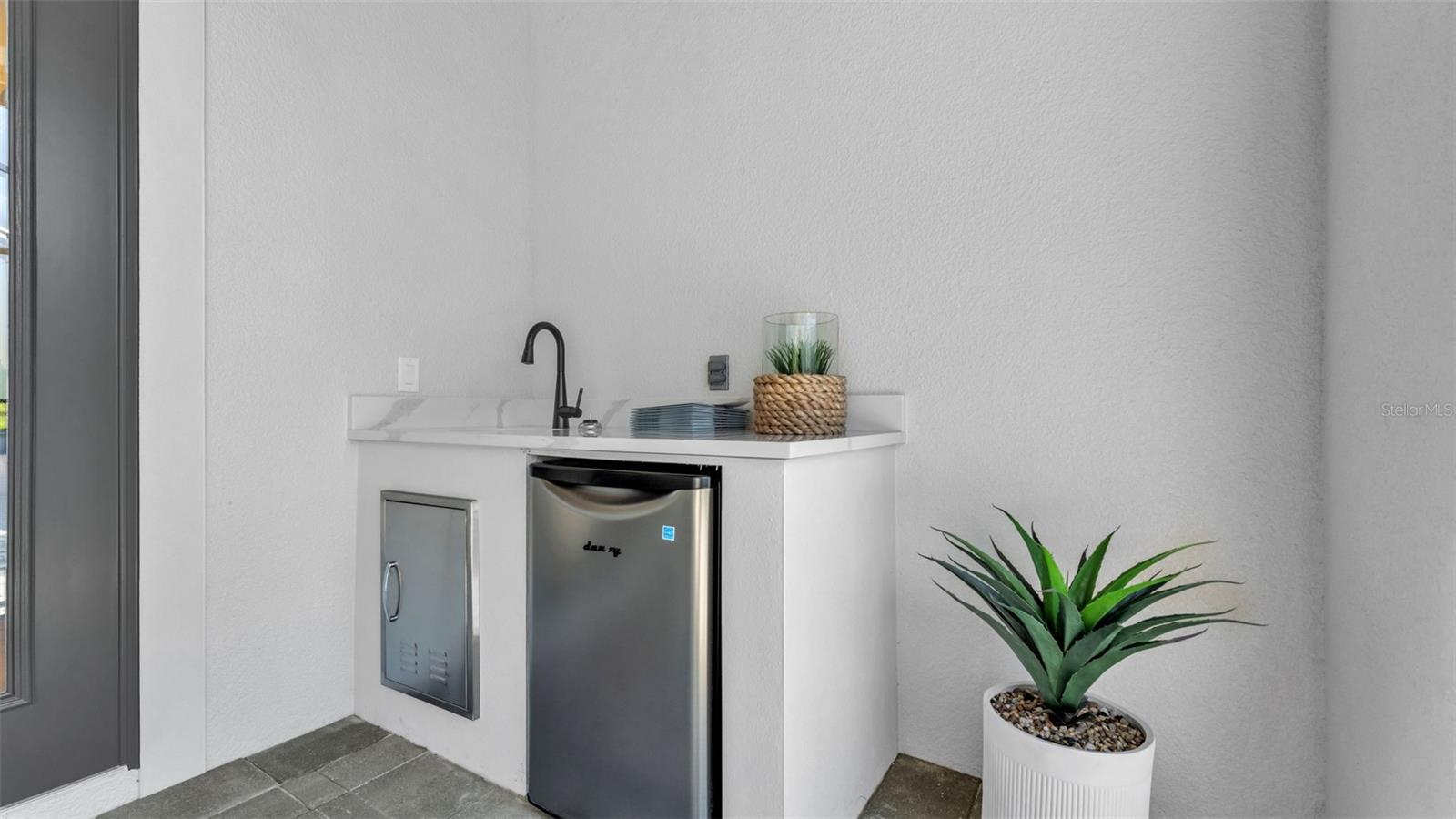 5389 DELPHI HILLS CIR