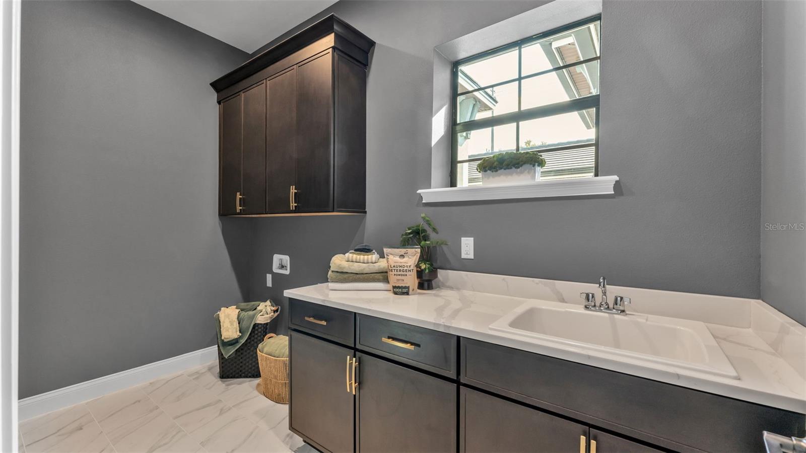 5389 DELPHI HILLS CIR