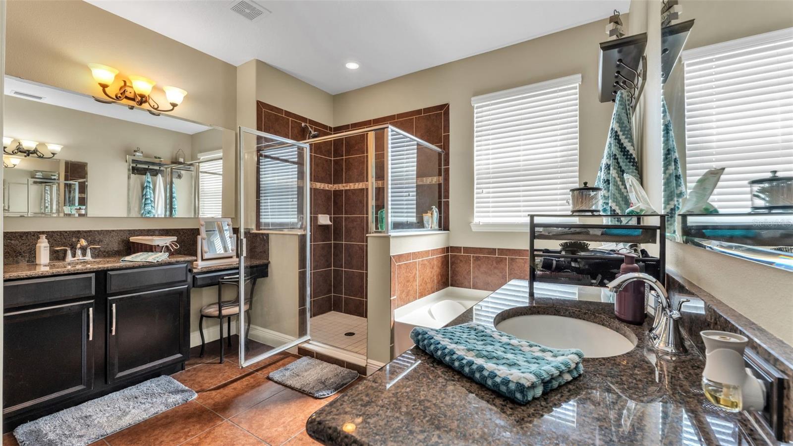 4105 BERKSHIRE LOOP