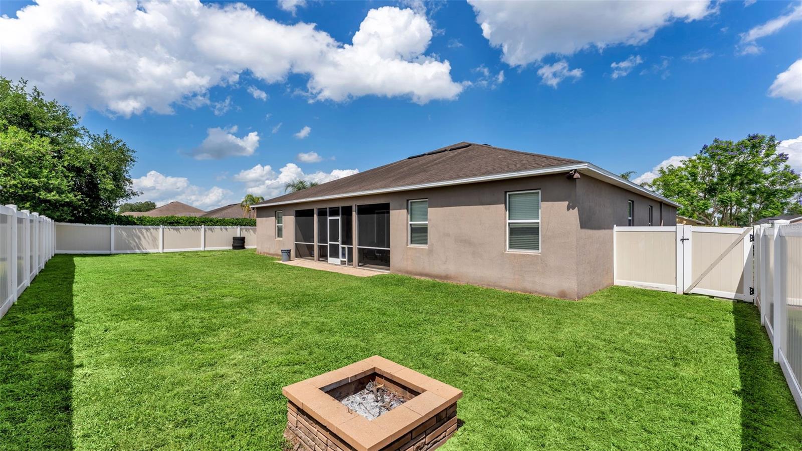 4105 BERKSHIRE LOOP