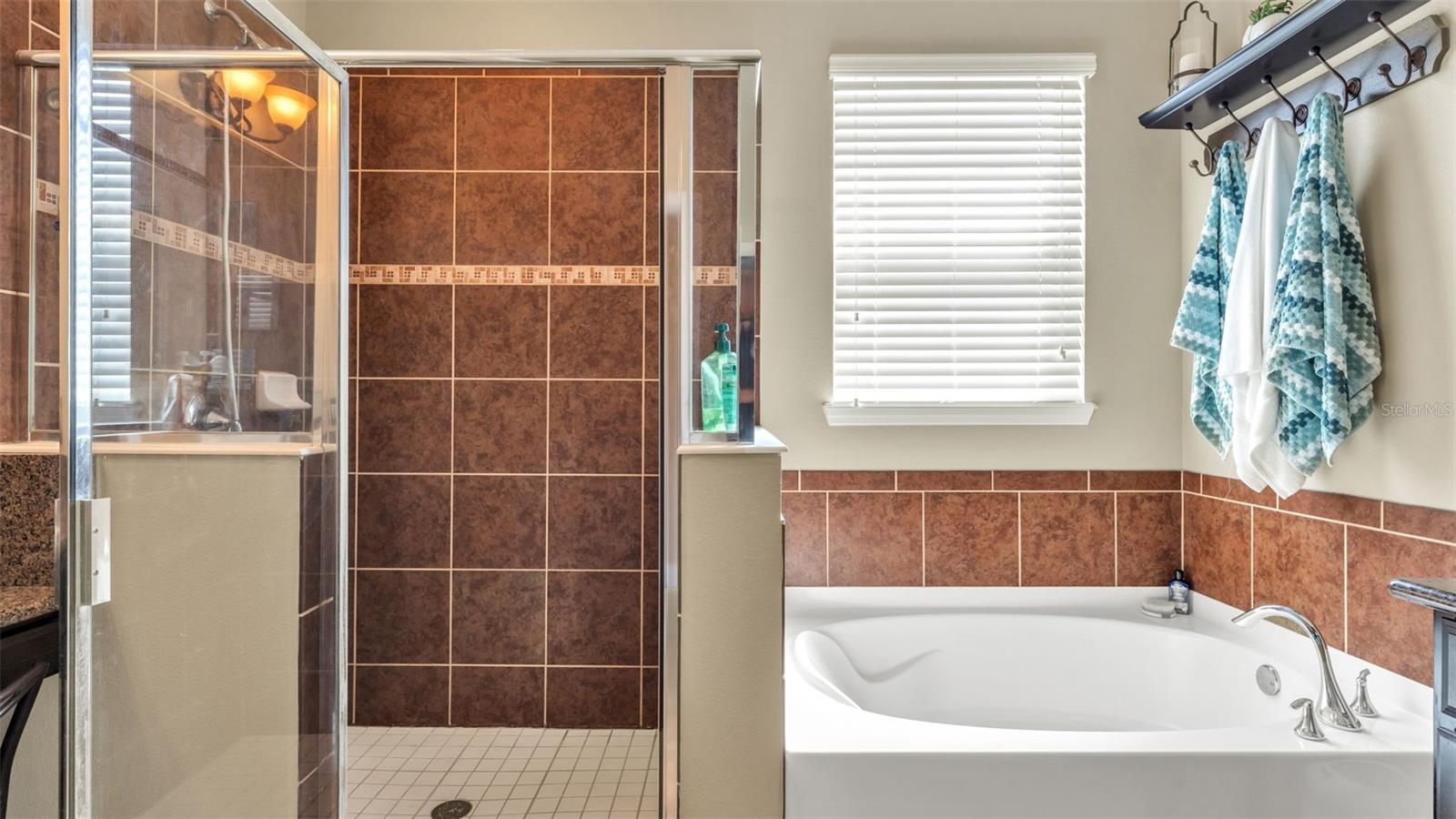 4105 BERKSHIRE LOOP
