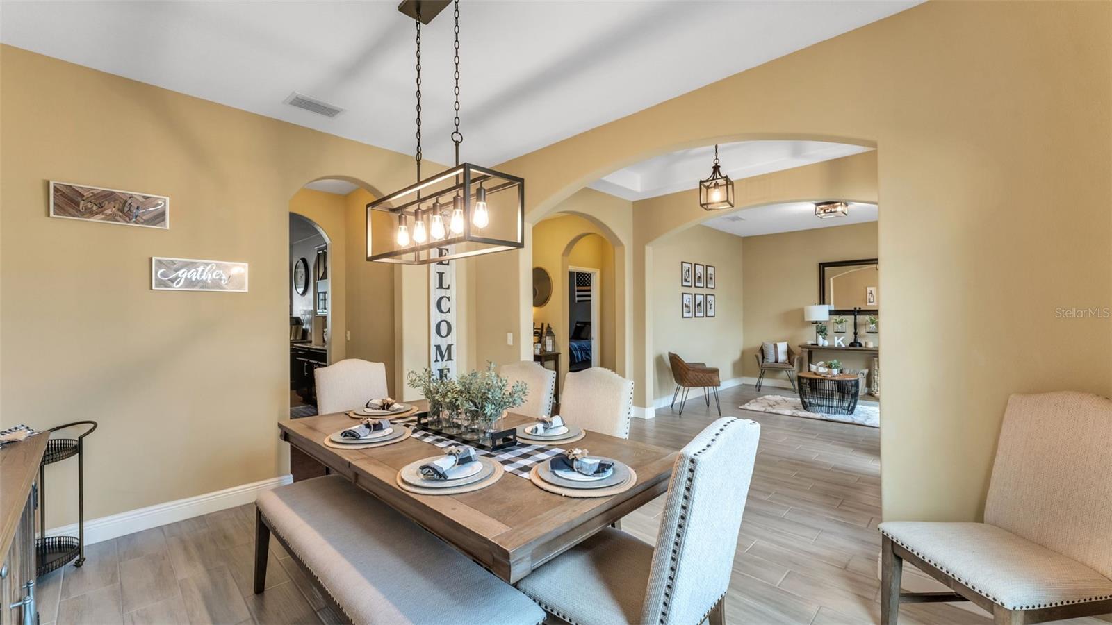 4105 BERKSHIRE LOOP