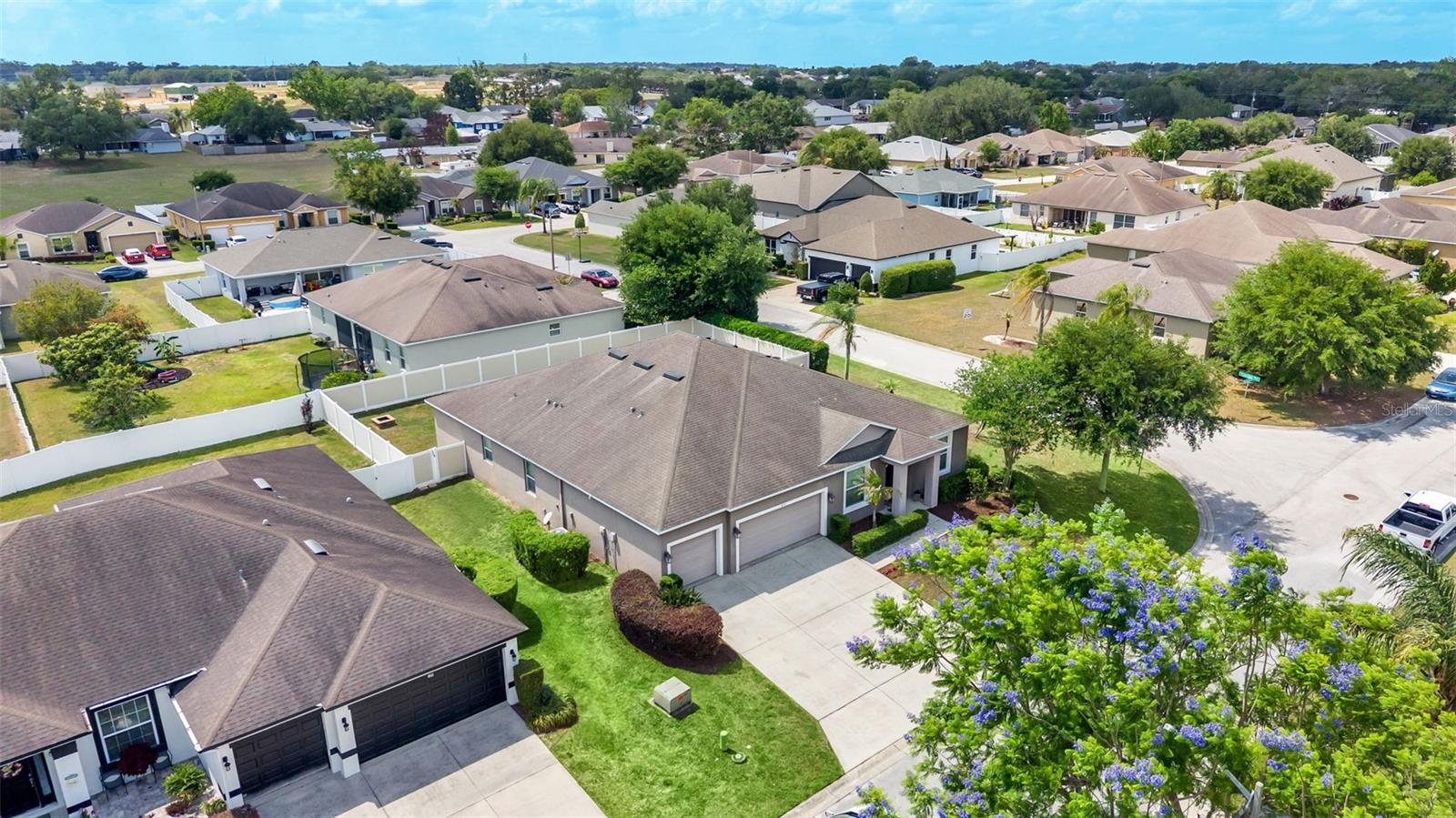 4105 BERKSHIRE LOOP