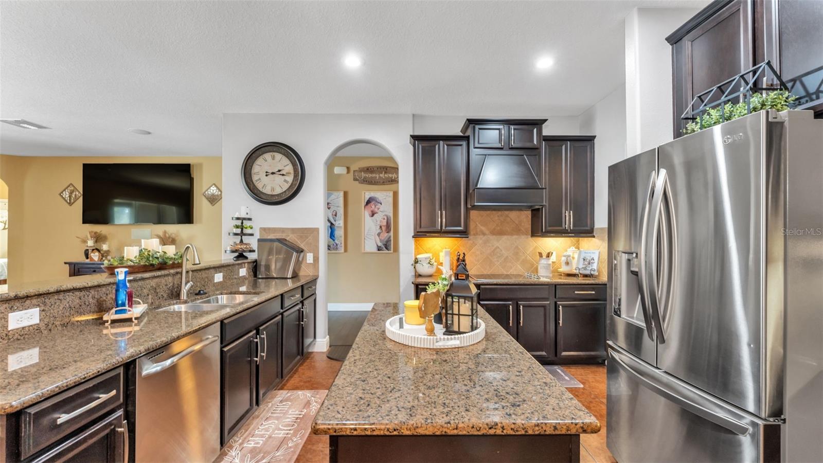 4105 BERKSHIRE LOOP
