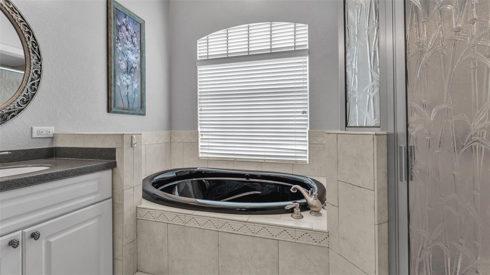 4453 FAIRWAY OAKS DR