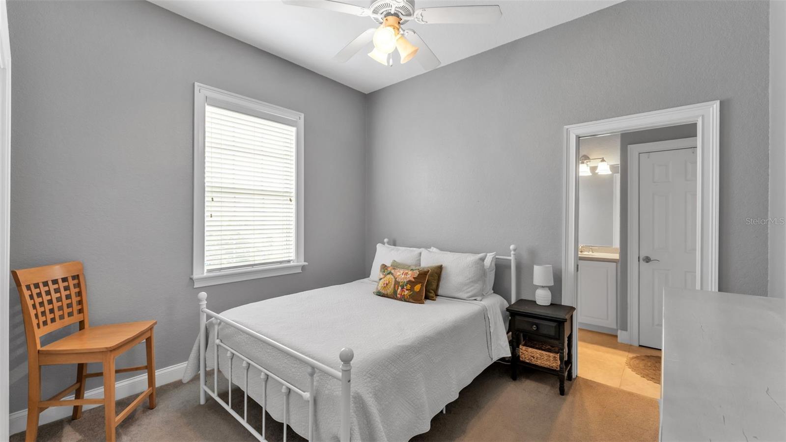 4453 FAIRWAY OAKS DR