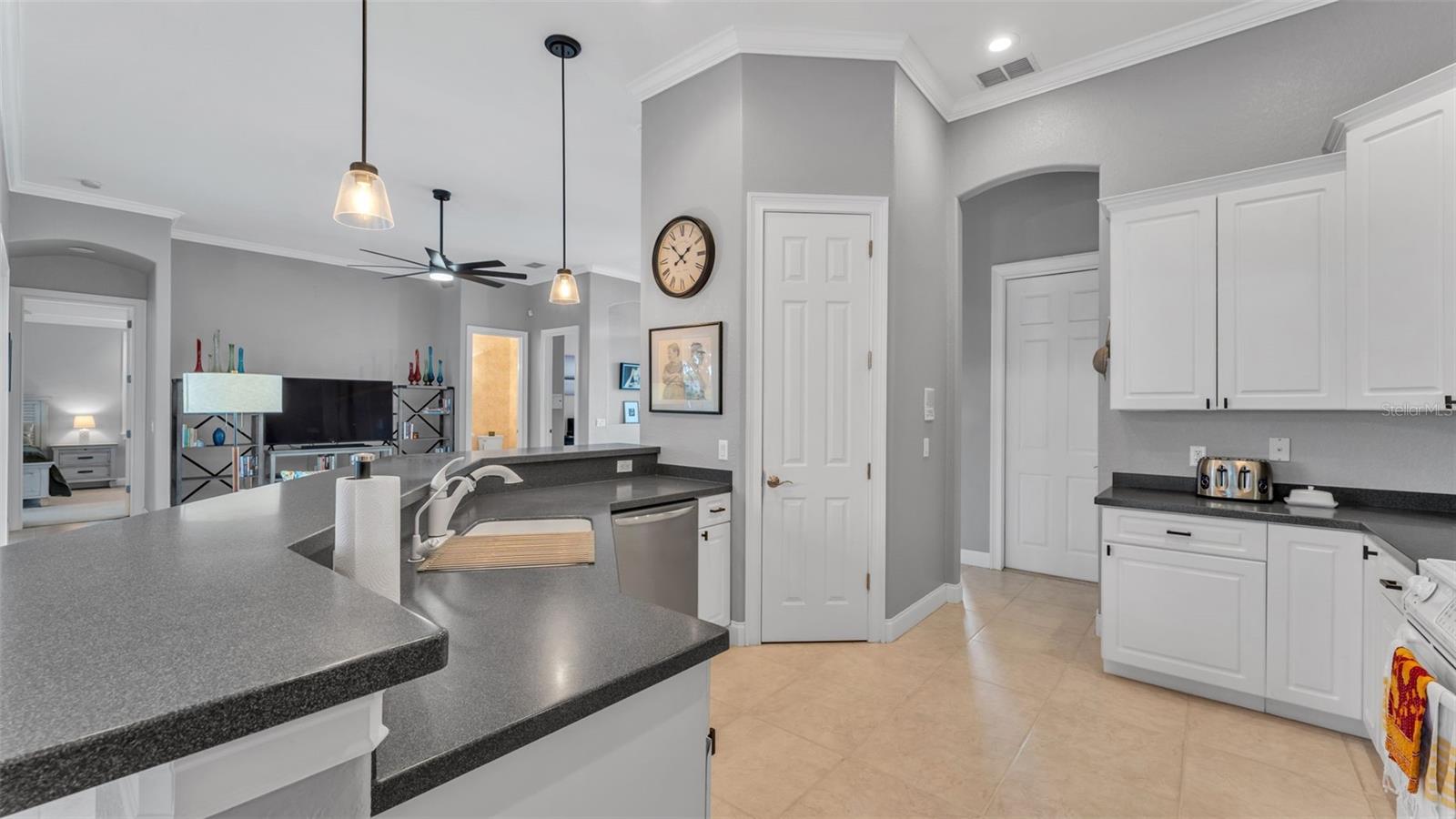 4453 FAIRWAY OAKS DR