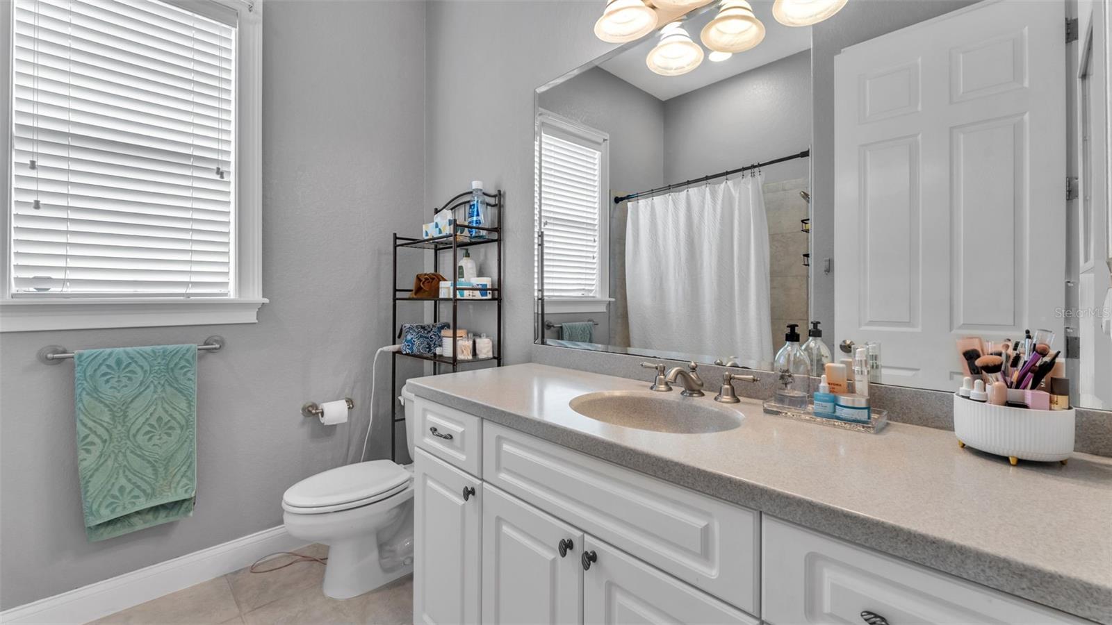 4453 FAIRWAY OAKS DR