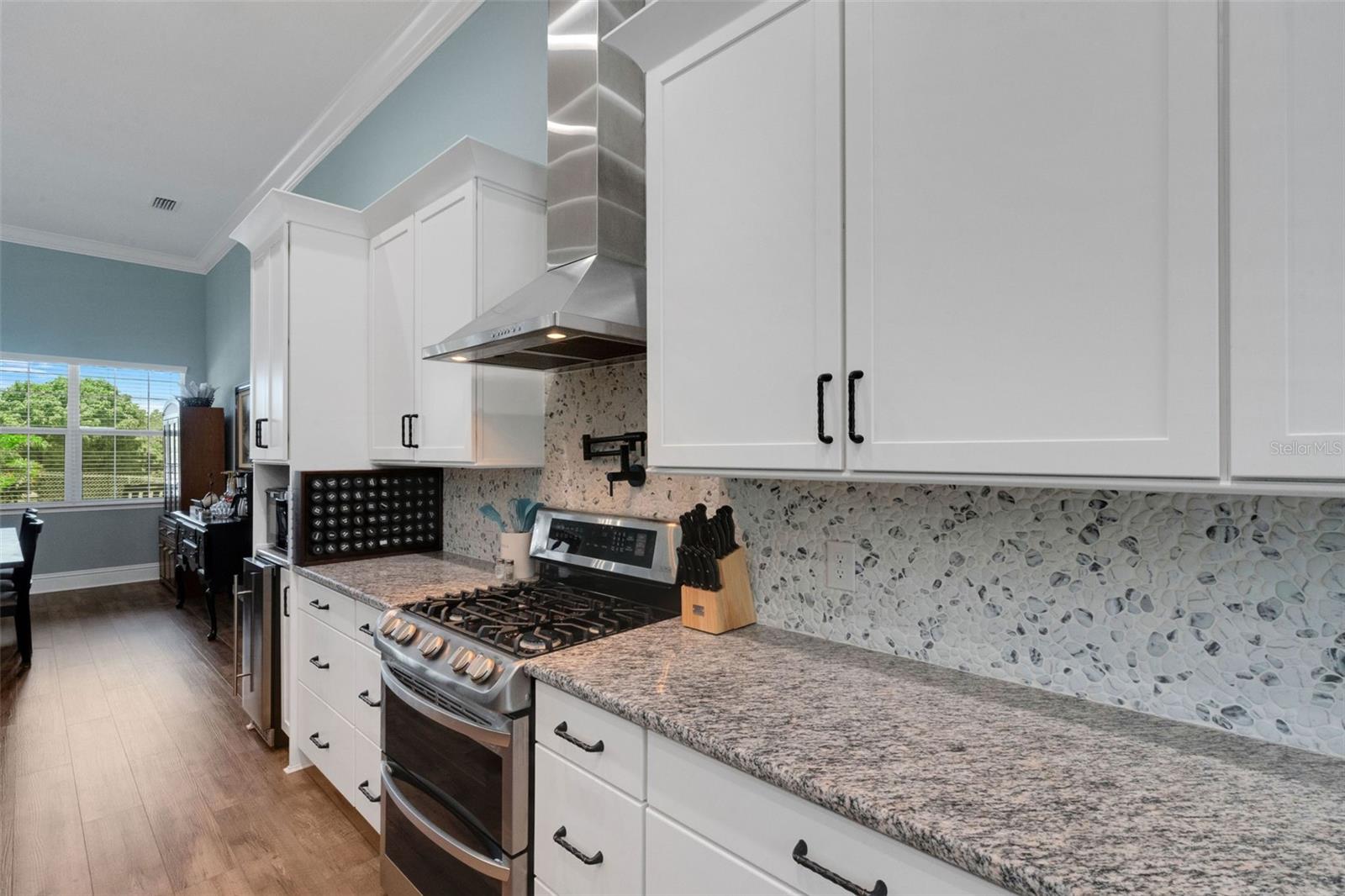 1 BROGDEN CT SE