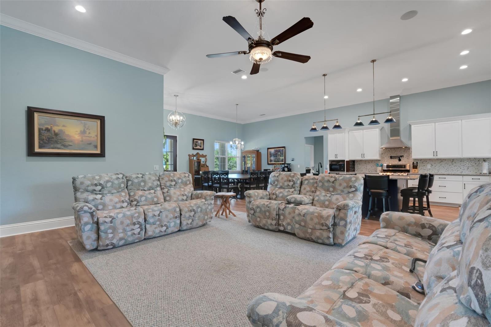 1 BROGDEN CT SE