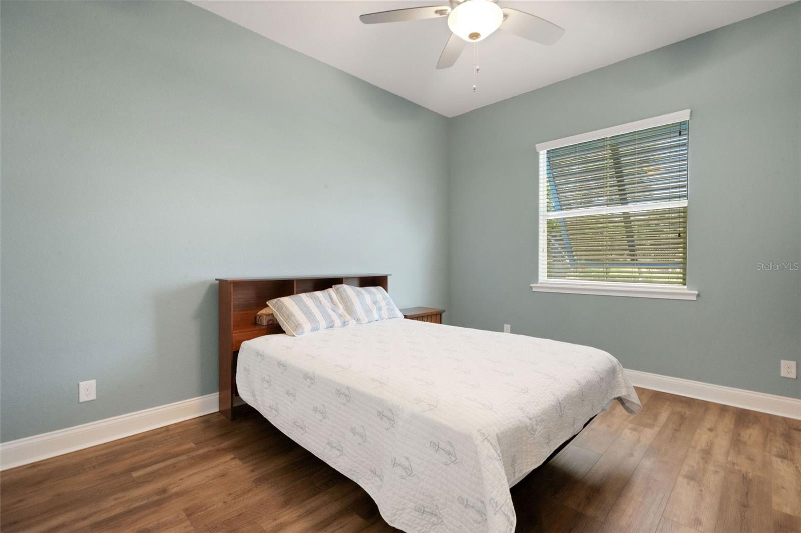 1 BROGDEN CT SE