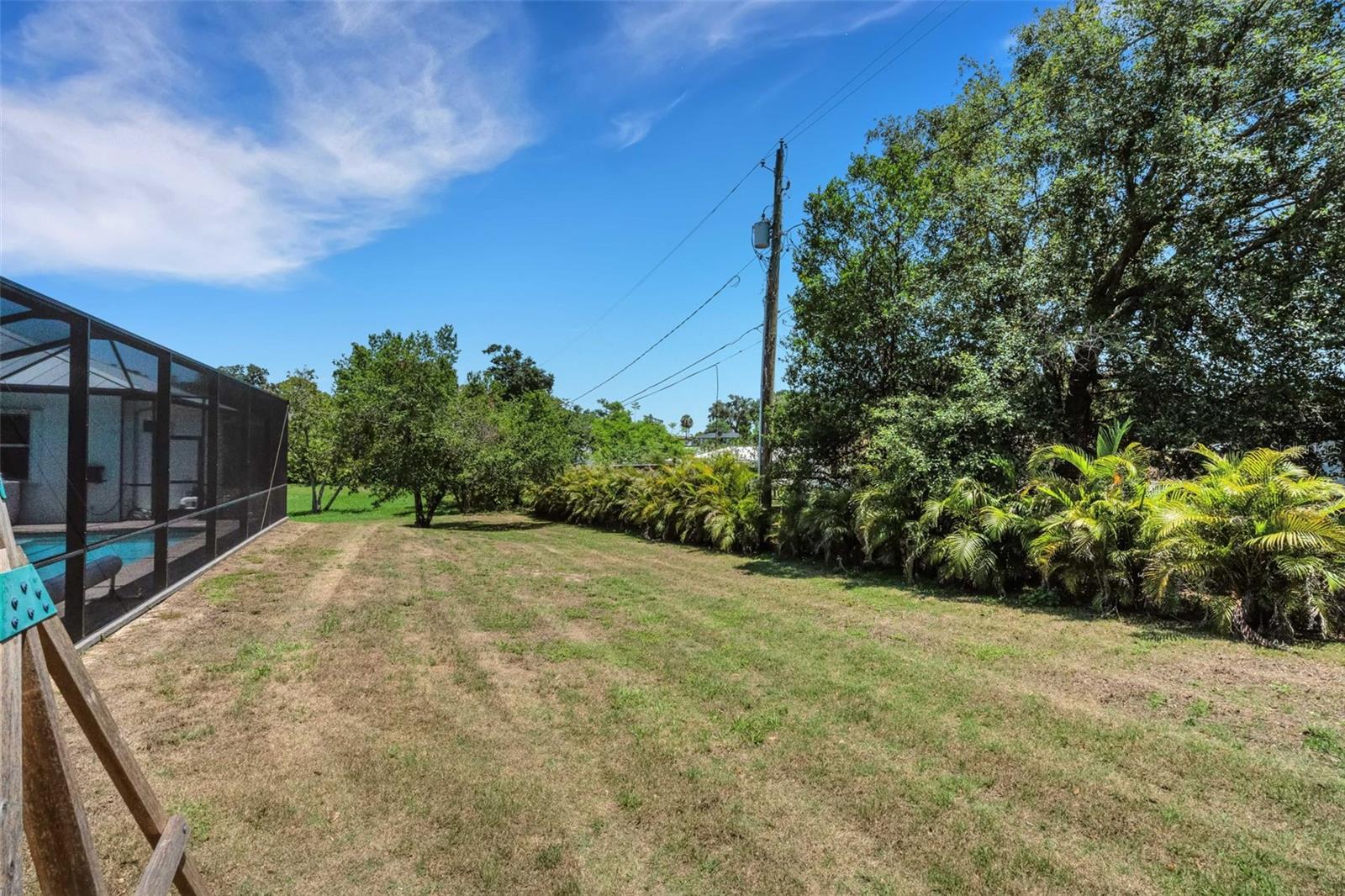 1 BROGDEN CT SE