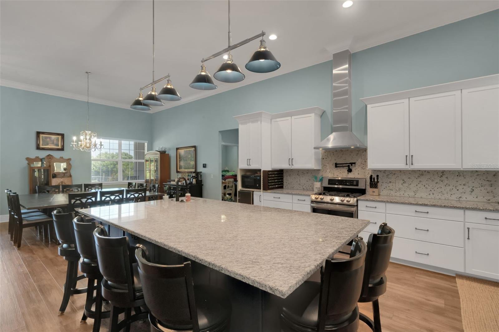 1 BROGDEN CT SE