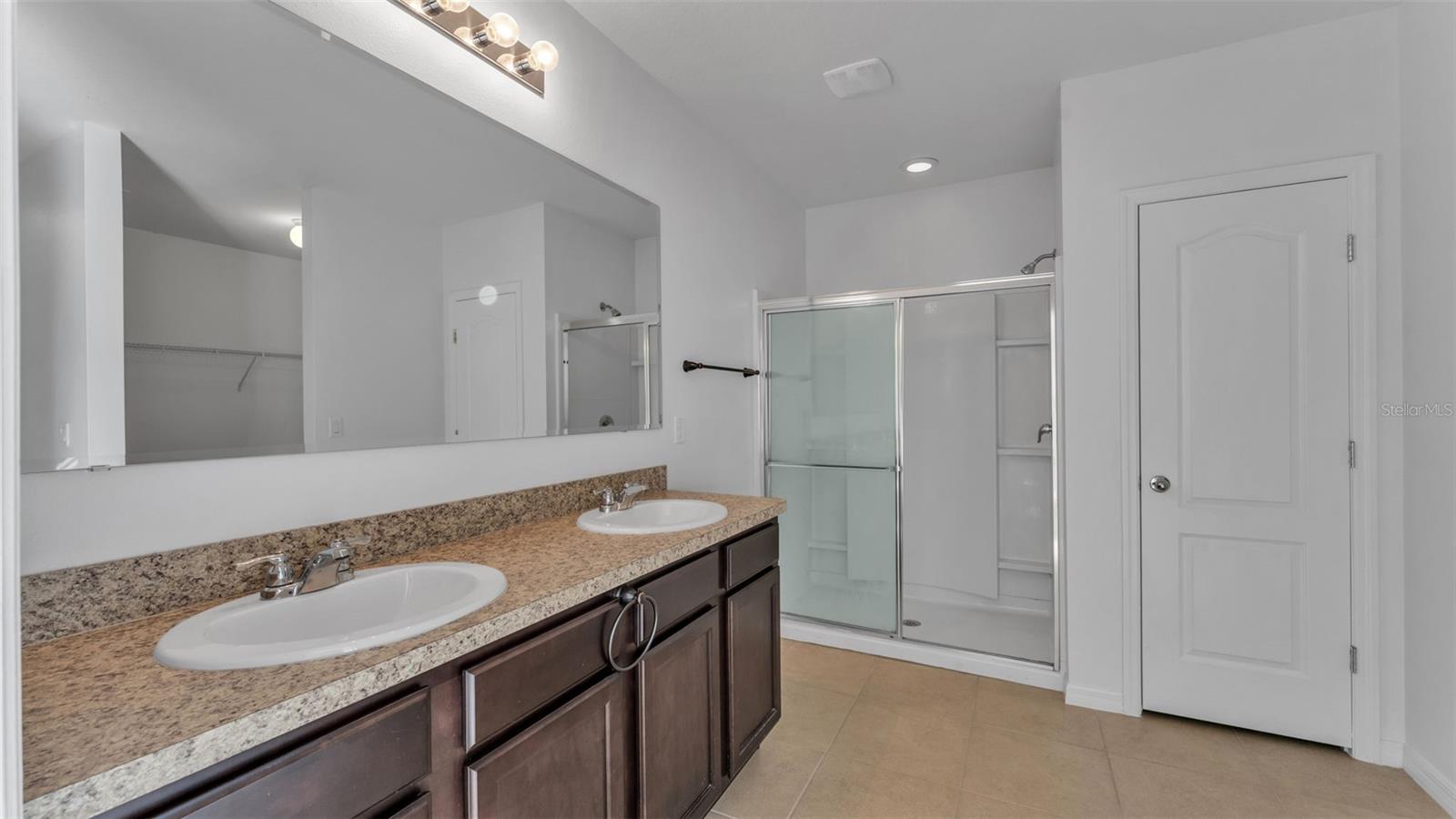 2162 BLUE HIGHLANDS DR