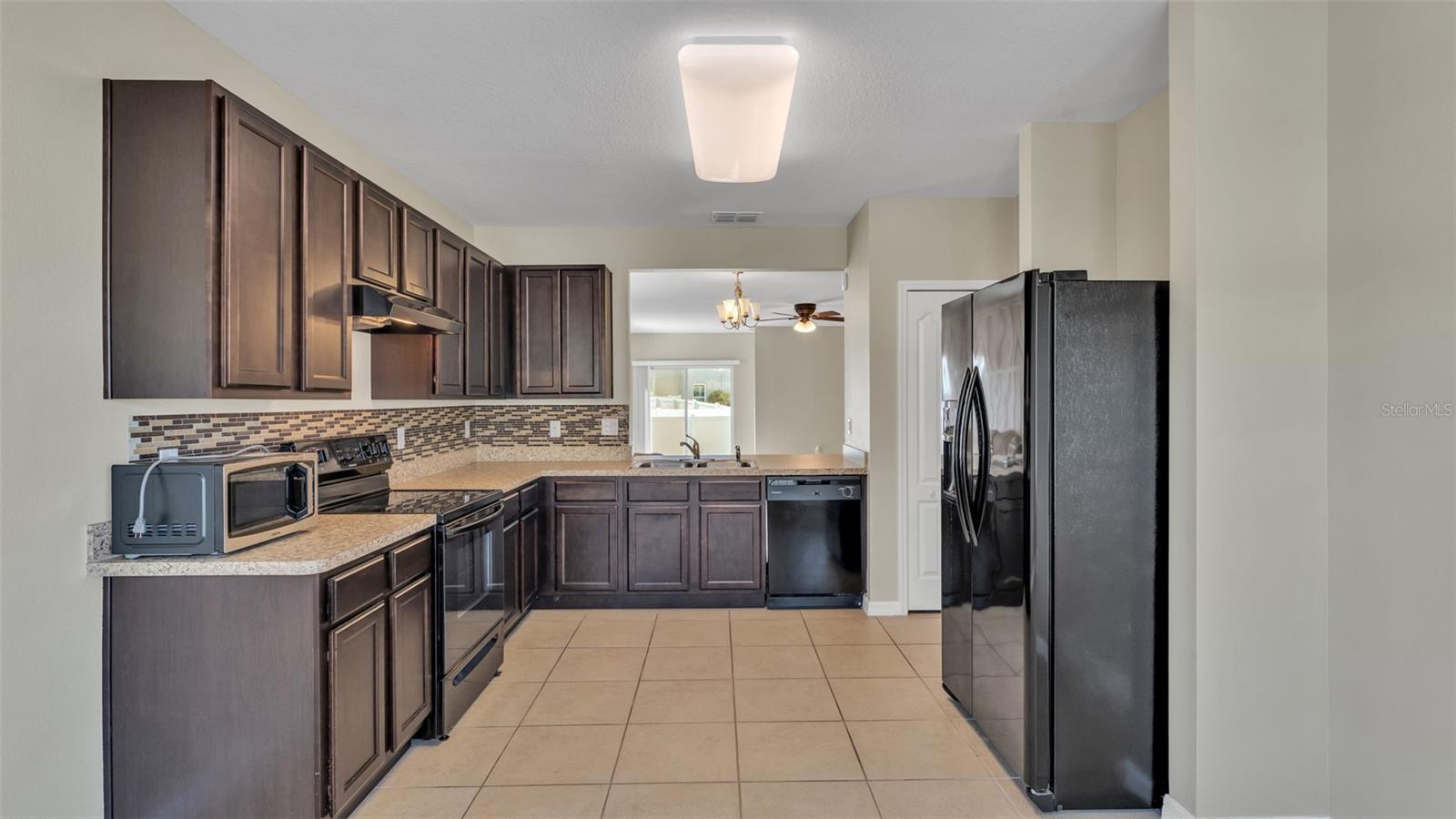 2162 BLUE HIGHLANDS DR