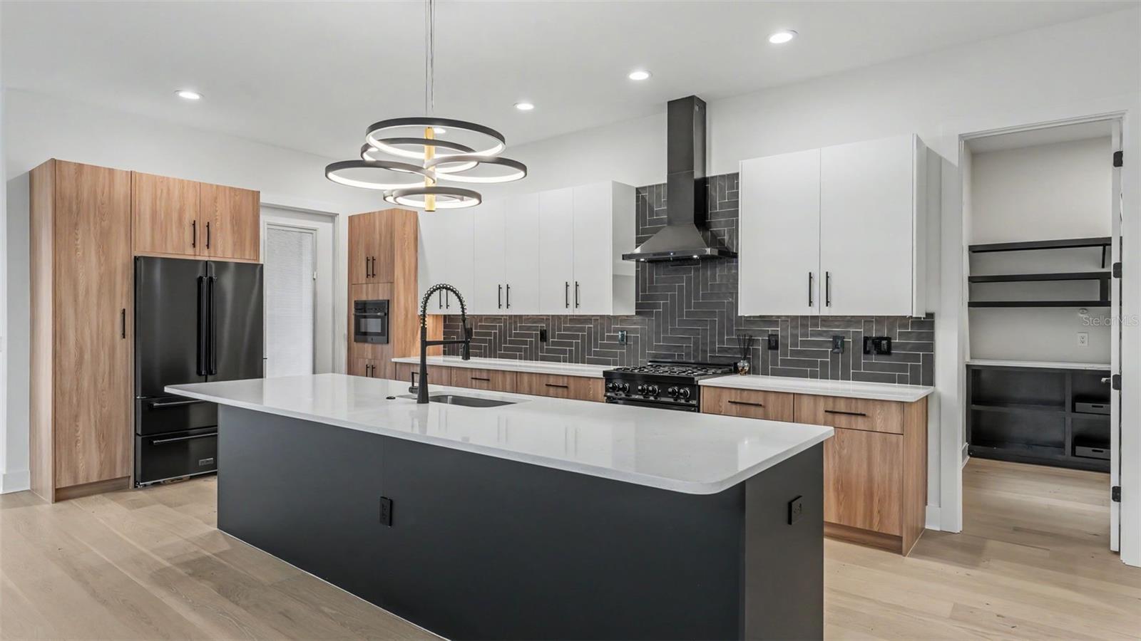 5411 DELPHI HILLS CIR