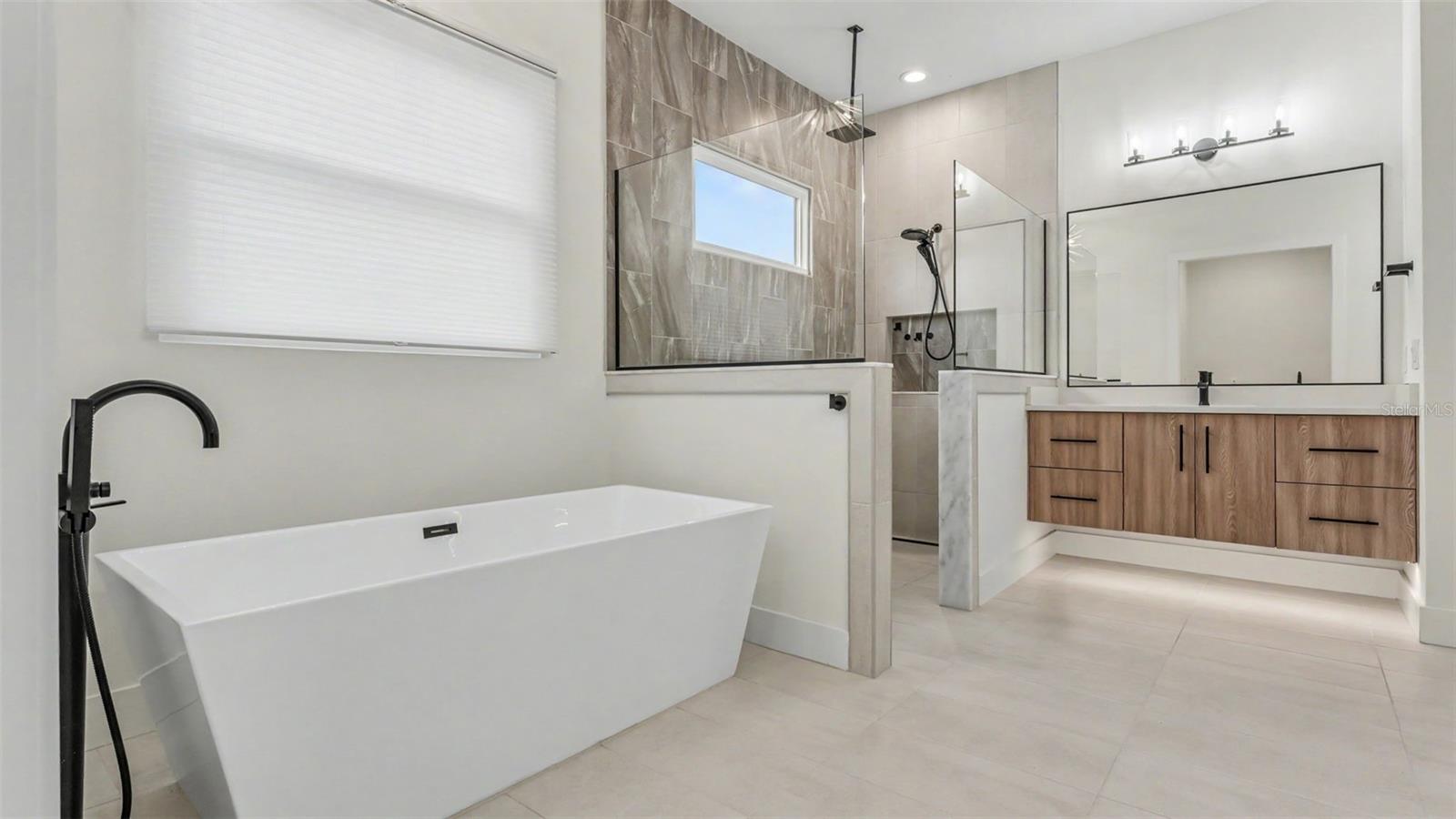 5411 DELPHI HILLS CIR