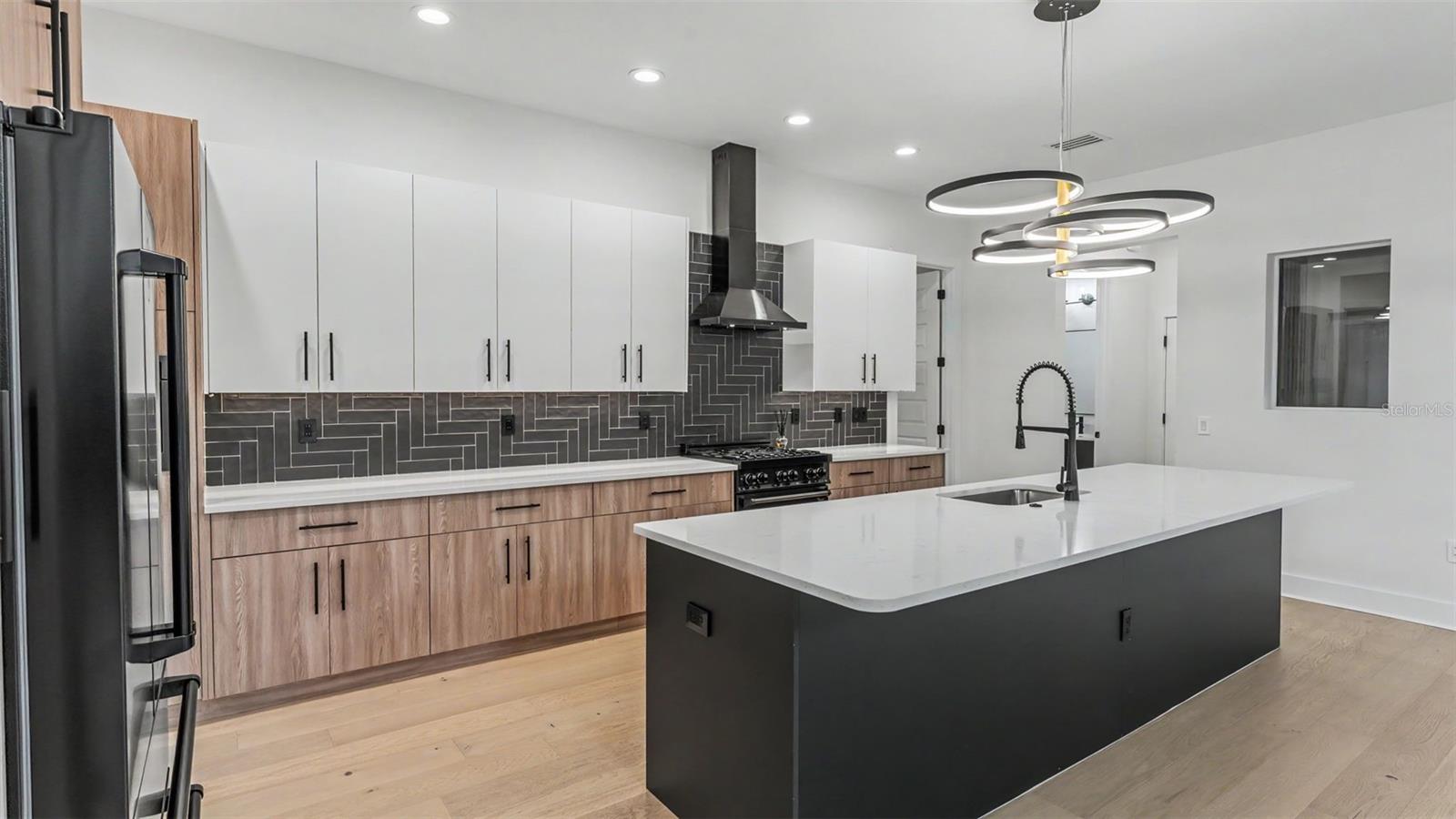 5411 DELPHI HILLS CIR