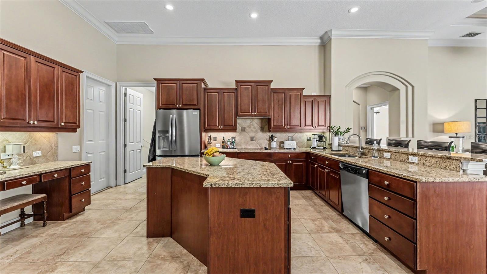 664 WHISPER WOODS DR