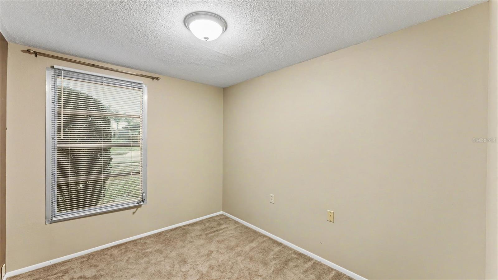 2126 SMITHFIELD PL
